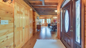Cottage (3 Bedrooms) | Interior