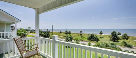 Apartment (2 Bedrooms) | Front of property