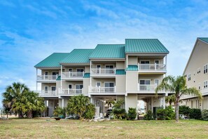 Apartment (3 Bedrooms) | Interior - Florida Abode - Private Beach Access & Ocean Views (Panacea)