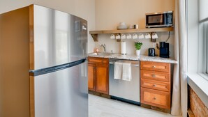 Private kitchen - Dtwn Studio in Miles City: Shopping, Dining & More (Miles City)