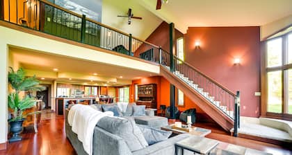 Spacious Villa Retreat: 4 Mi to Lake Charlevoix!