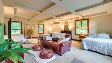 5 bedrooms, laptop workspace, iron/ironing board, free cots/infant beds