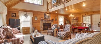 Virginia Mountain Cabin w/ Decks & Fireplaces