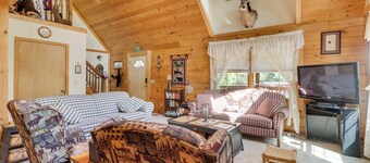 Virginia Mountain Cabin w/ Decks & Fireplaces