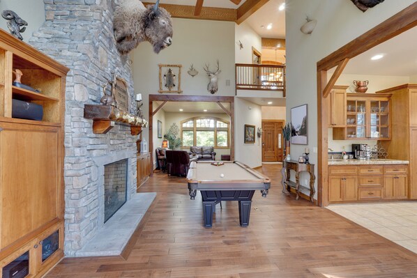 House (5 Bedrooms) | Interior