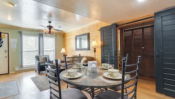 Apartment (1 Bedroom) | Interior