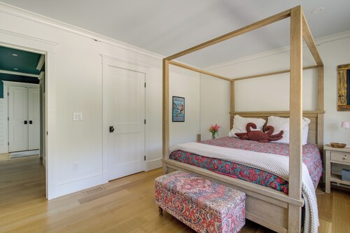 Luxe Scituate Vacation Rental w/ Private Hot Tub!