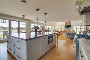 Villa (4 Bedrooms) | Interior - Luxe Scituate Vacation Rental w/ Private Hot Tub! (Scituate)