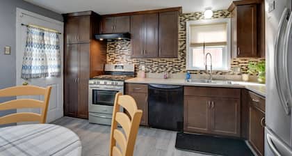 Quaint Buffalo Getaway ~ 8 Mi to Downtown!