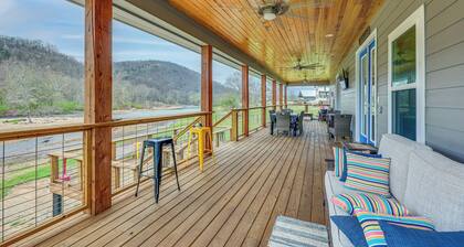 Riverfront 'caddo Shack' Home w/ Views & Fire Pit