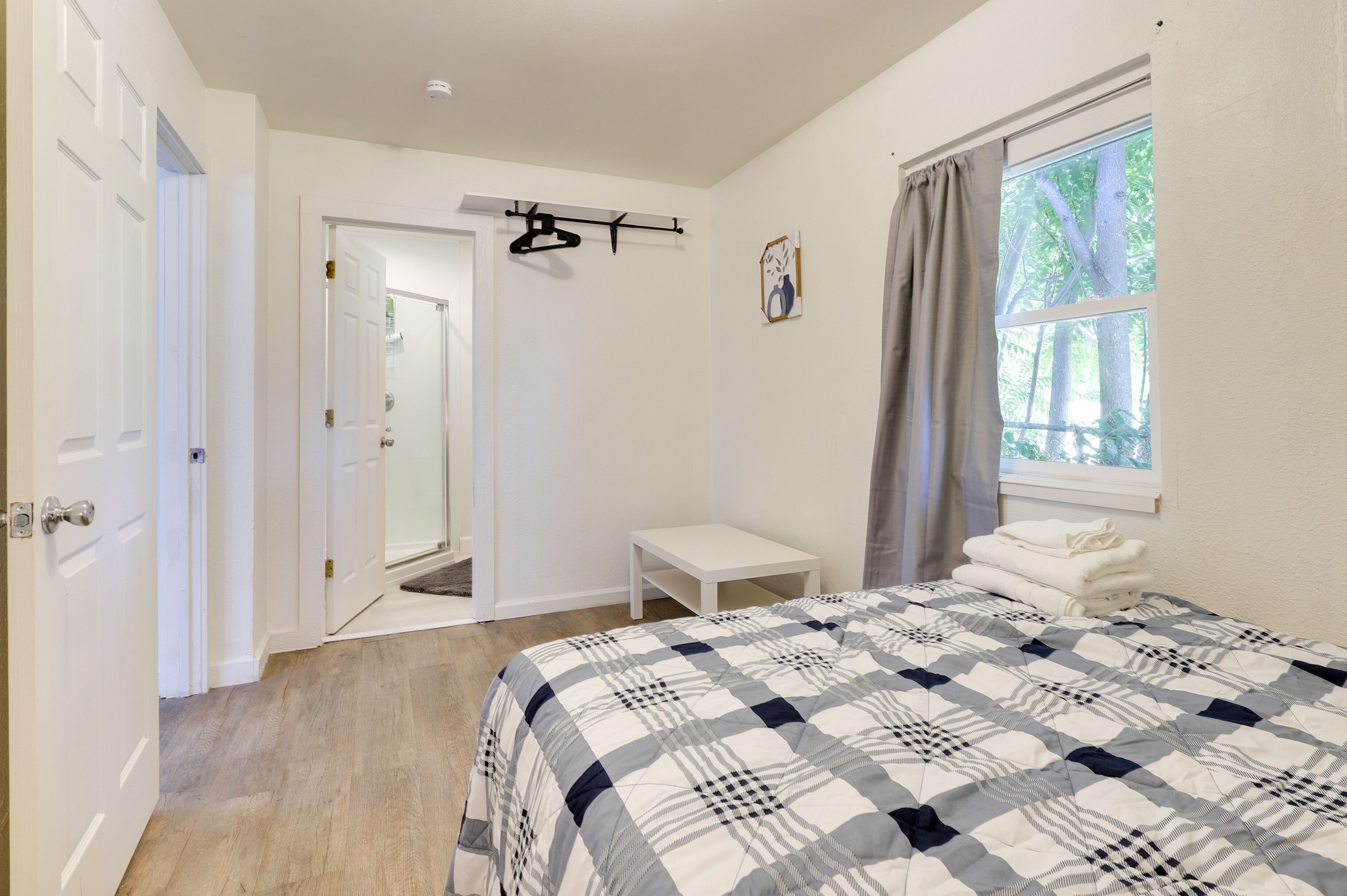 House (1 Bedroom) | 1 bedroom, bed sheets