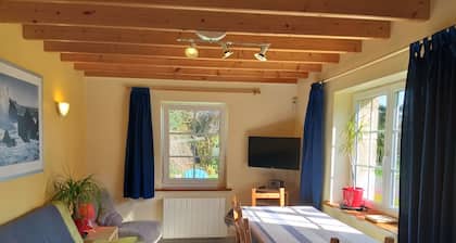 A 15' des plages ,de Perros-Guirec ,de Tréguier et de Lannion, idéalement situé.