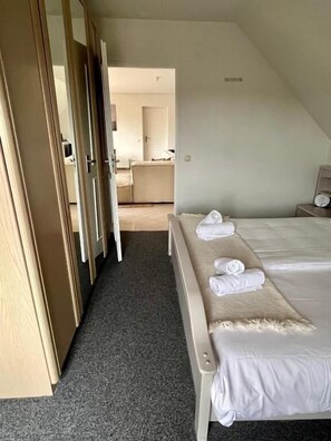 Iron/ironing board, free WiFi