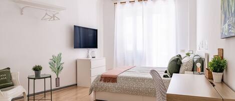 1 多间卧室、WiFi