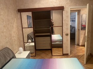 2 chambres, fer et planche Ă repasser, Wi-Fi, draps fournis
