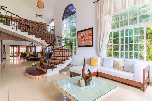 Modern Villa! CHEF/BBQ/Billiard/WIFI/VIP.T