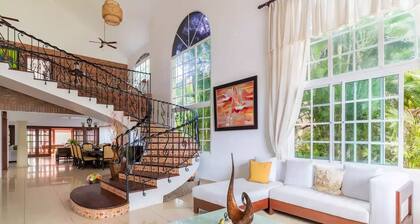 Modern Villa! CHEF/BBQ/Billiard/WIFI/VIP.T