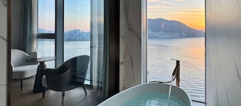 Wyndham Grand Busan Ijin