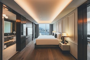Executive Suite, Multiple Beds, Non Smoking