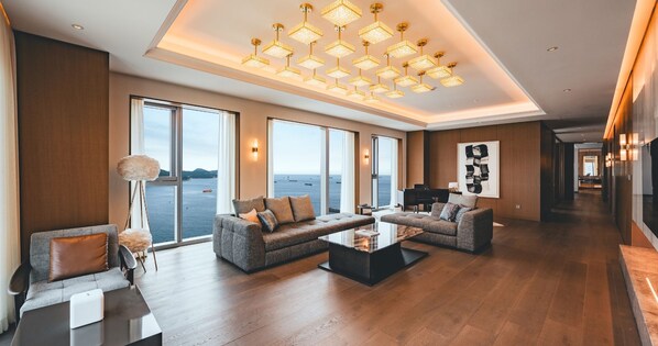 Grand Suite, Multiple Beds, Non Smoking (Wyndham) | Premium bedding, down comforters, minibar, in-room safe