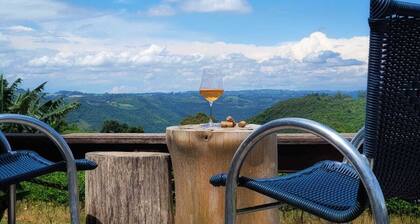 Chalé com Linda Vista Para Vinhedo/vale das Antas