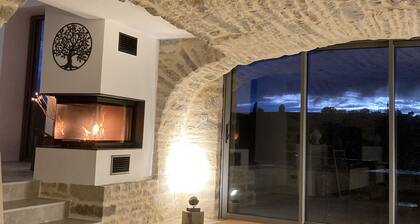 Charming house in Burgundy completely renovated with swimming pool