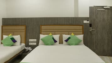 Chambre Standard | Coffre-fort, bureau, literie fournie