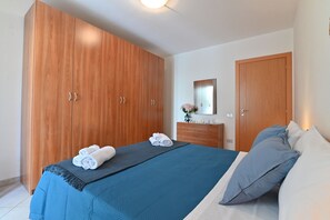 Basic Apartment | 2 bedrooms, blackout curtains, iron/ironing board, free WiFi - IzzHome Lemon Tree (Pula)