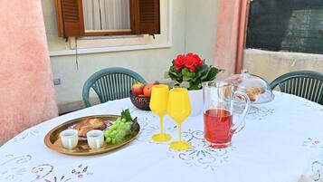 Apartamento básico | Terraço/pátio