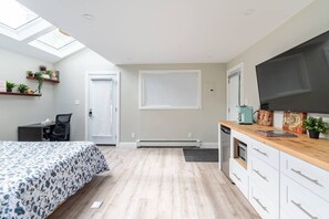1 chambre, fer et planche à repasser, Wi-Fi, draps fournis