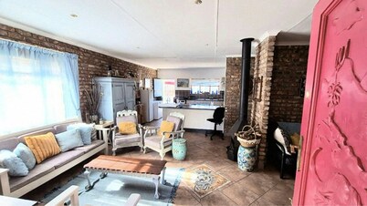 Boknesstrand Beachy Charm: Mermaids Cottage Near Shore & Shops.