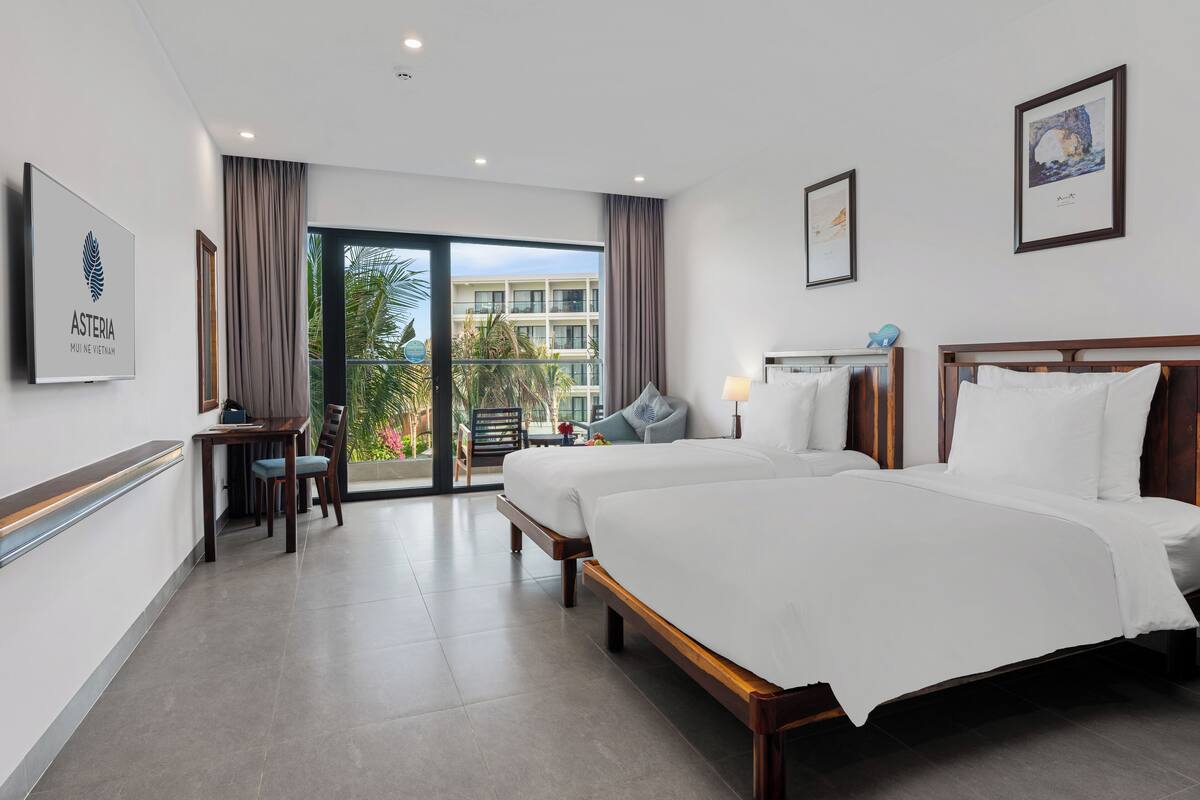 ห้องดีลักซ์ทวิน, ระเบียง | ตู้นิรภัยในห้องพัก, โต๊ะทำงาน, พื้นที่ทำงานแบบใช้แล็ปท็อป, ห้องเก็บเสียง