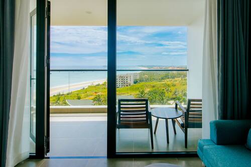 Beach/ocean view