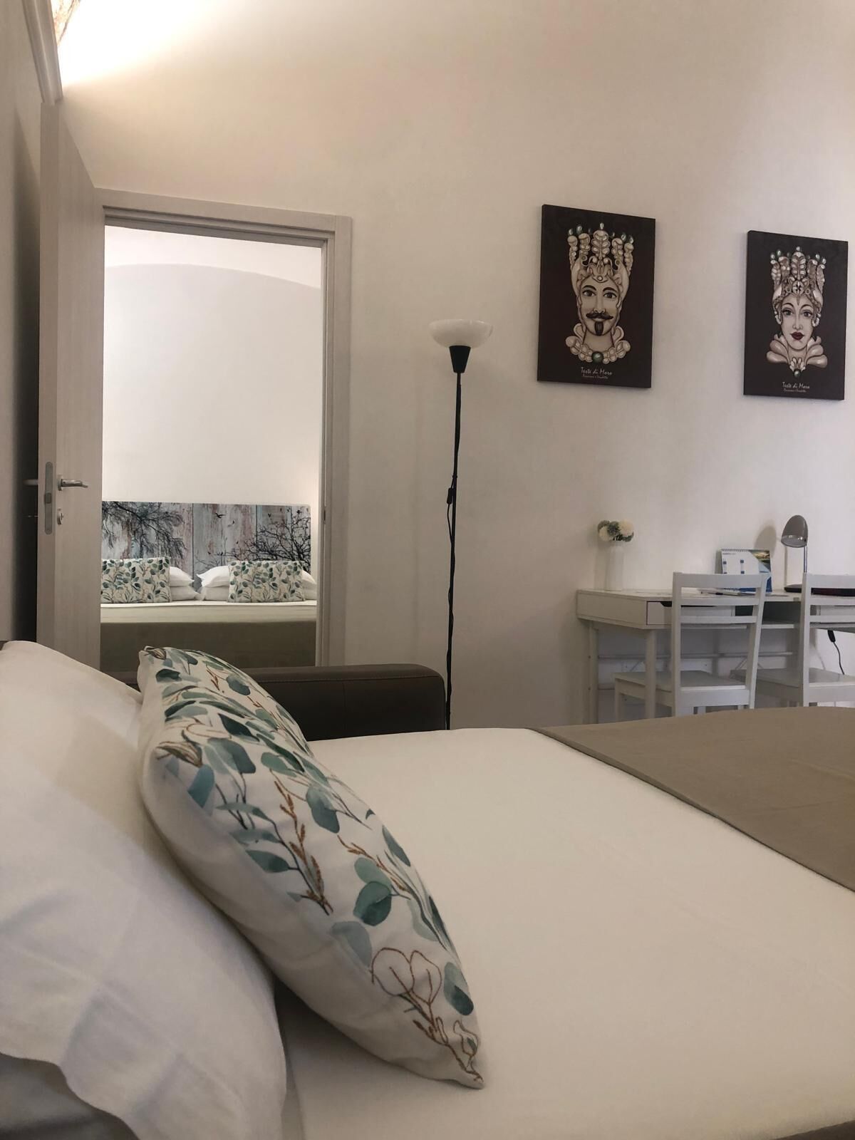 1 Schlafzimmer, Schreibtisch, Bügeleisen/Bügelbrett, Reisekinderbett