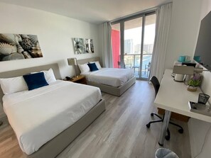 1 chambre, bureau, fer et planche à repasser, Wi-Fi