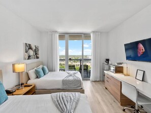 1 chambre, bureau, fer et planche à repasser, Wi-Fi