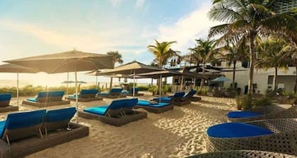 Amazing studio and Beach Service