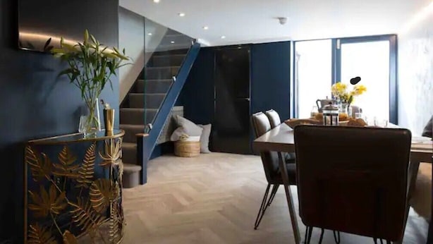 Dining - Ideal for Families Close to sea (Brighton and Hove)