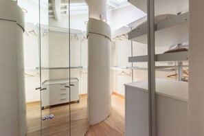Interior - "Botero" Loft Design Penthouse (Pietrasanta)