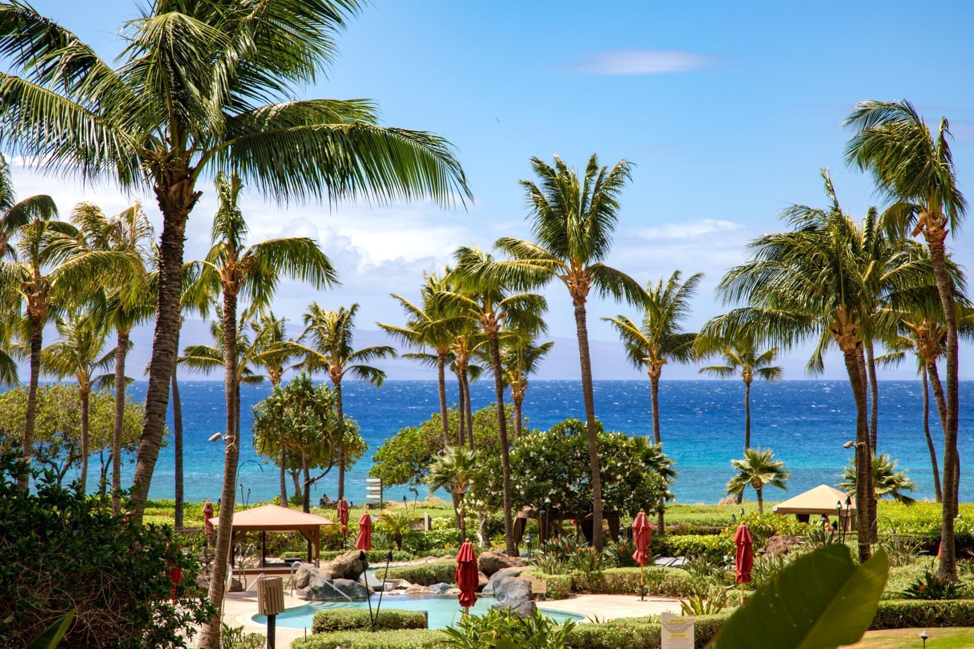 Een verwarmd zwembad