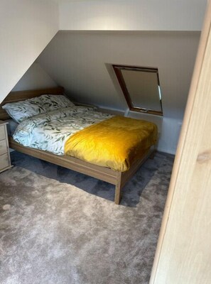5 bedrooms