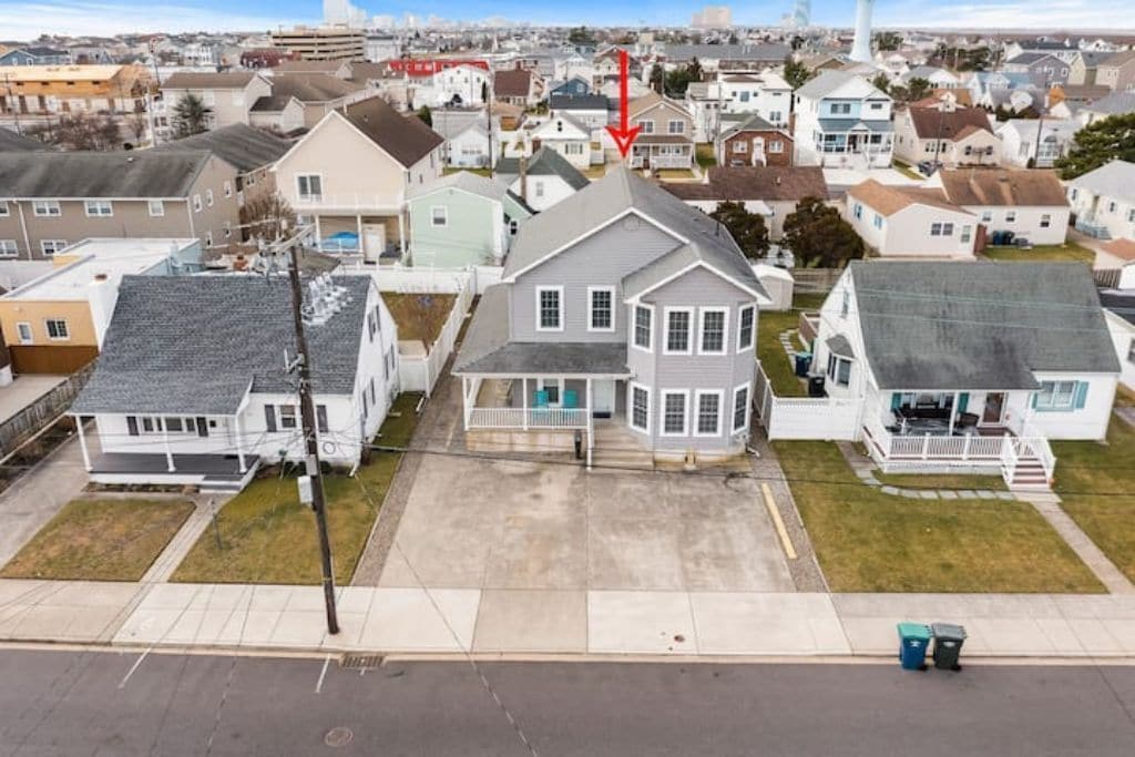 Brigantine Beach House walking distance to all!