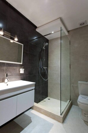 Bruser, håndklæder, Toiletpapir