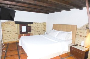 1 bedroom, iron/ironing board, free WiFi, bed sheets - NO. 4 - Tosca Stone Elegance: Historic Rooftop Retreat in the Heart of Javea (Xàbia)