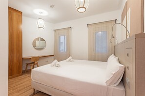 3 bedrooms, iron/ironing board, free WiFi, bed sheets - SAGRADA FAMILIA (Barcelona)