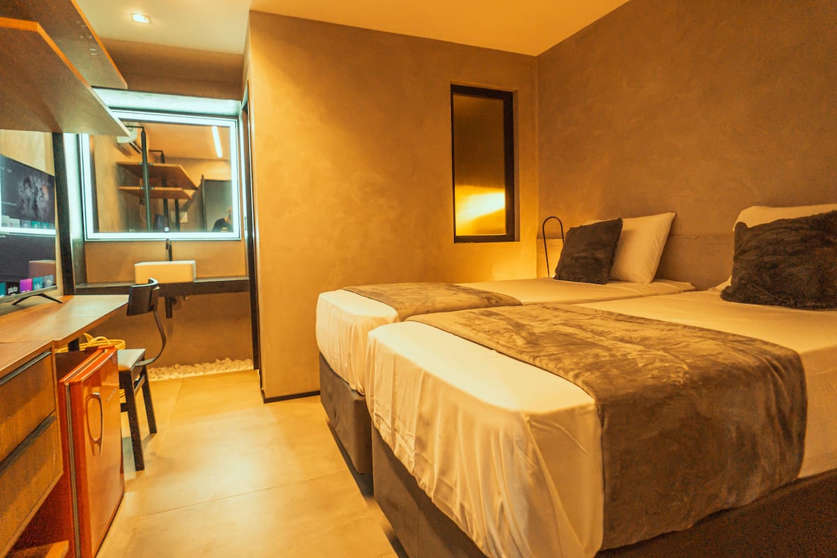 1 bedroom, in-room safe, laptop workspace, blackout curtains