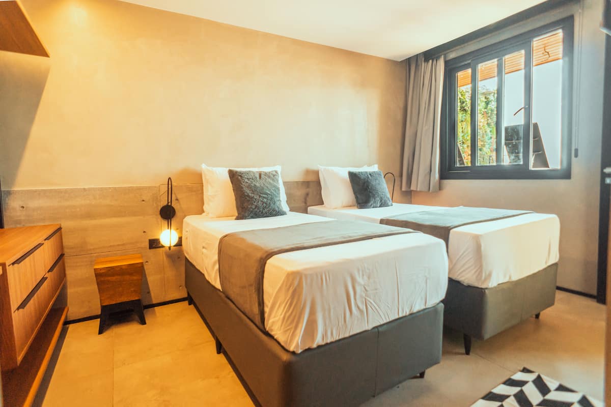 1 bedroom, in-room safe, laptop workspace, blackout curtains
