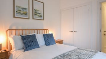 2 bedrooms, individually decorated, individually furnished, free WiFi