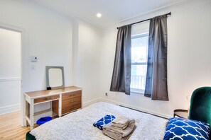 1 bedroom, desk, iron/ironing board, free WiFi