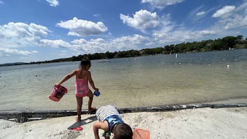 Sun-loungers, beach towels